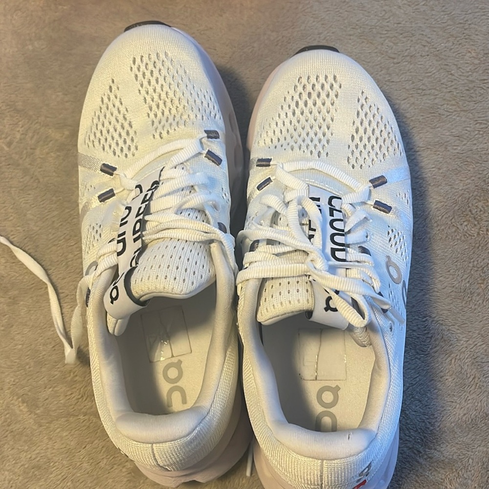 Womens Onclouds